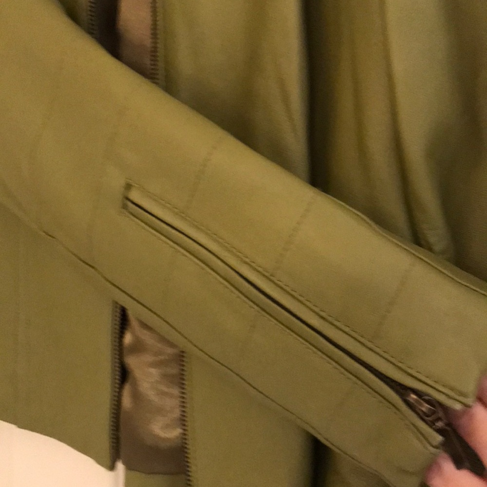 Size Medium Green Leather Jacket - image 3